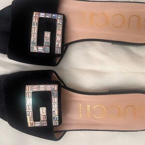 Gucci Madelyn GG Crystal Velvet Mule Sandal